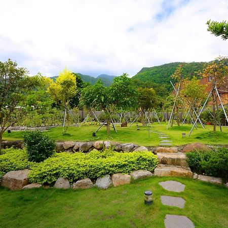 טוצ'נג 鄉道茶屋 Country Road B&B מראה חיצוני תמונה